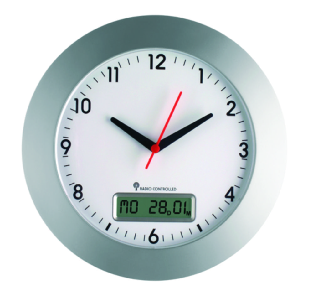 Radio controlled wall clock