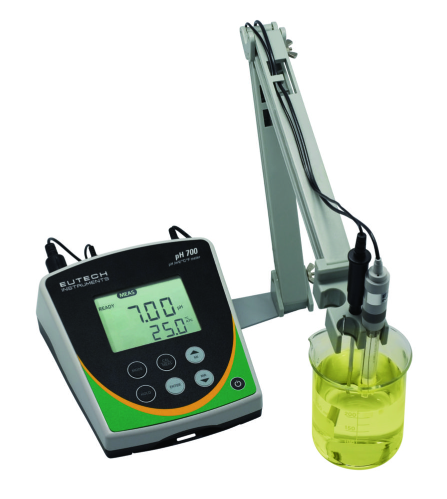 pH meters Eutech™ PH700, with pH electrode and temperature probe