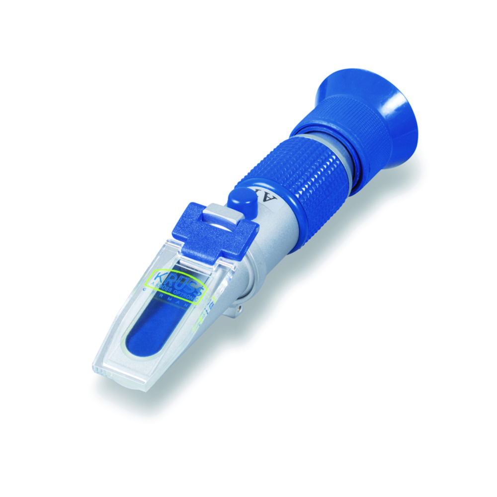 Manual hand-held refractometers